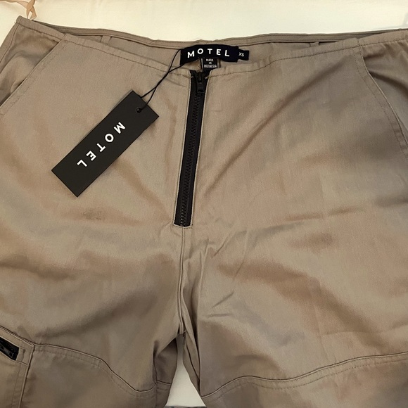 taupe cargo trousers - Picture 2 of 3